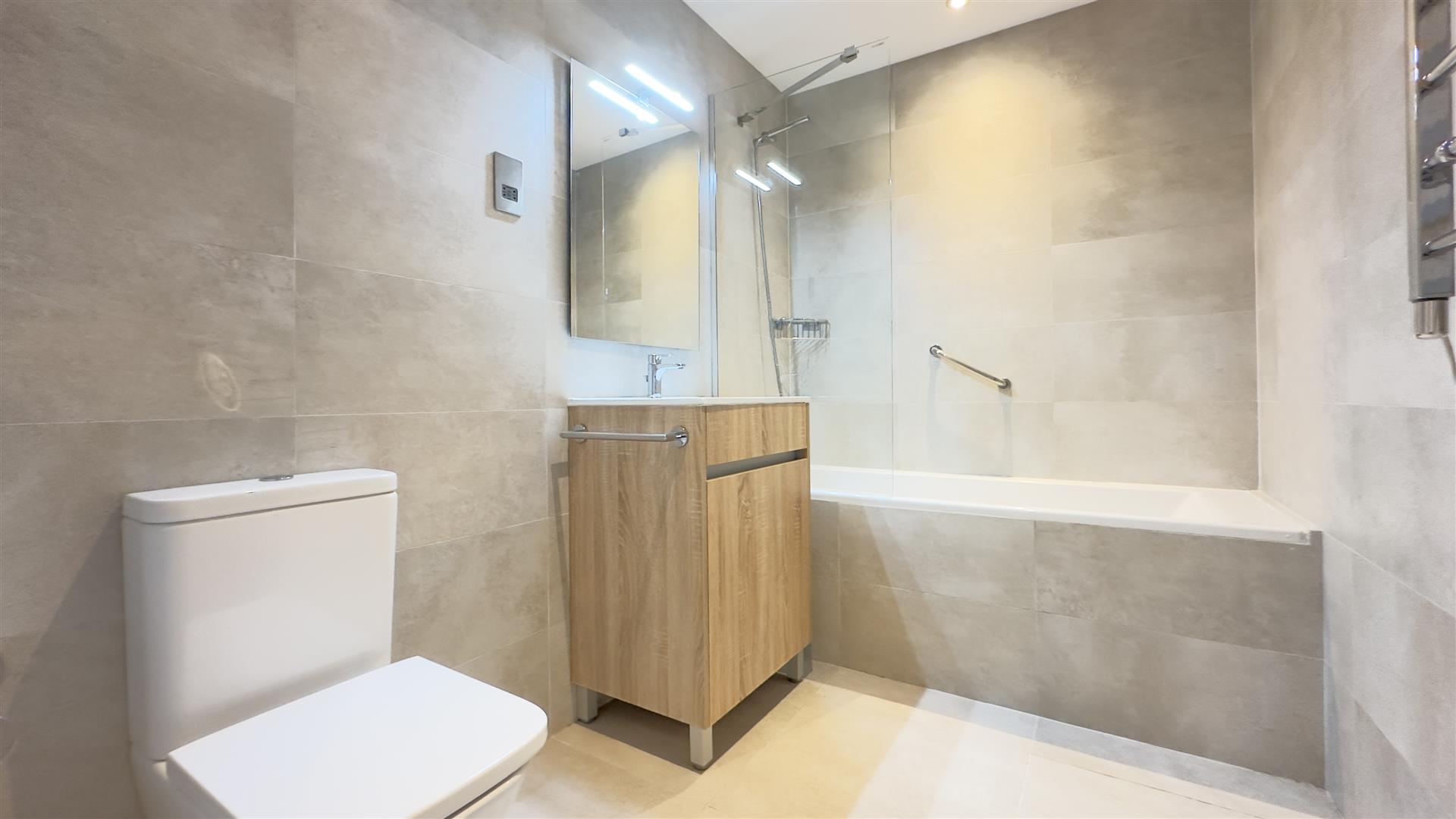 Image of Apartment - 2 Bedrooms - 2 Bathrooms for Rental in Clemence Suites-Gibraltar, Image 8